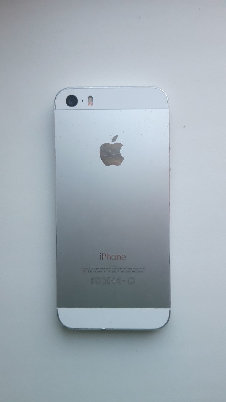 Продам iPhone 5s 16g neverlock 