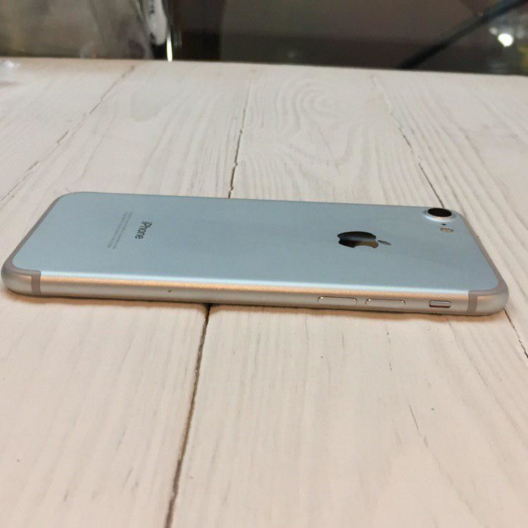 iPhone 7 32gb Silver Grade A