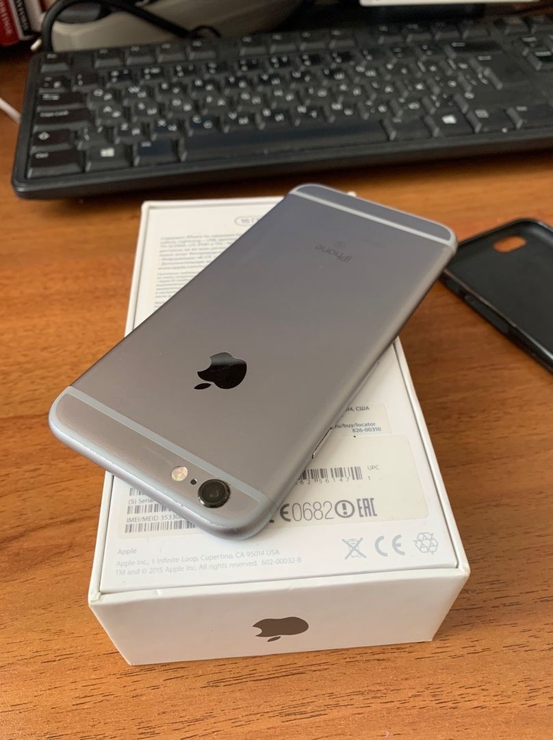 Продам iPhone 6s 64Gb Space Gray