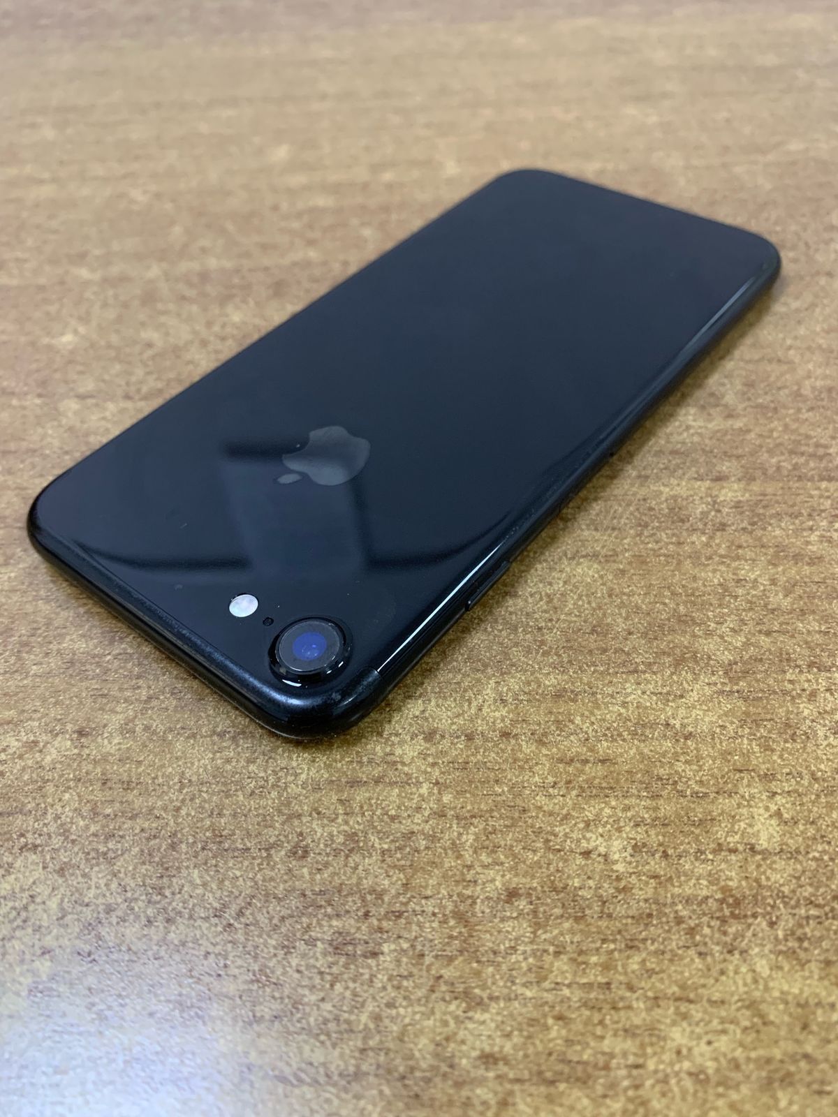 Продам iPhone 7 на 32 Гб, Jet Black
