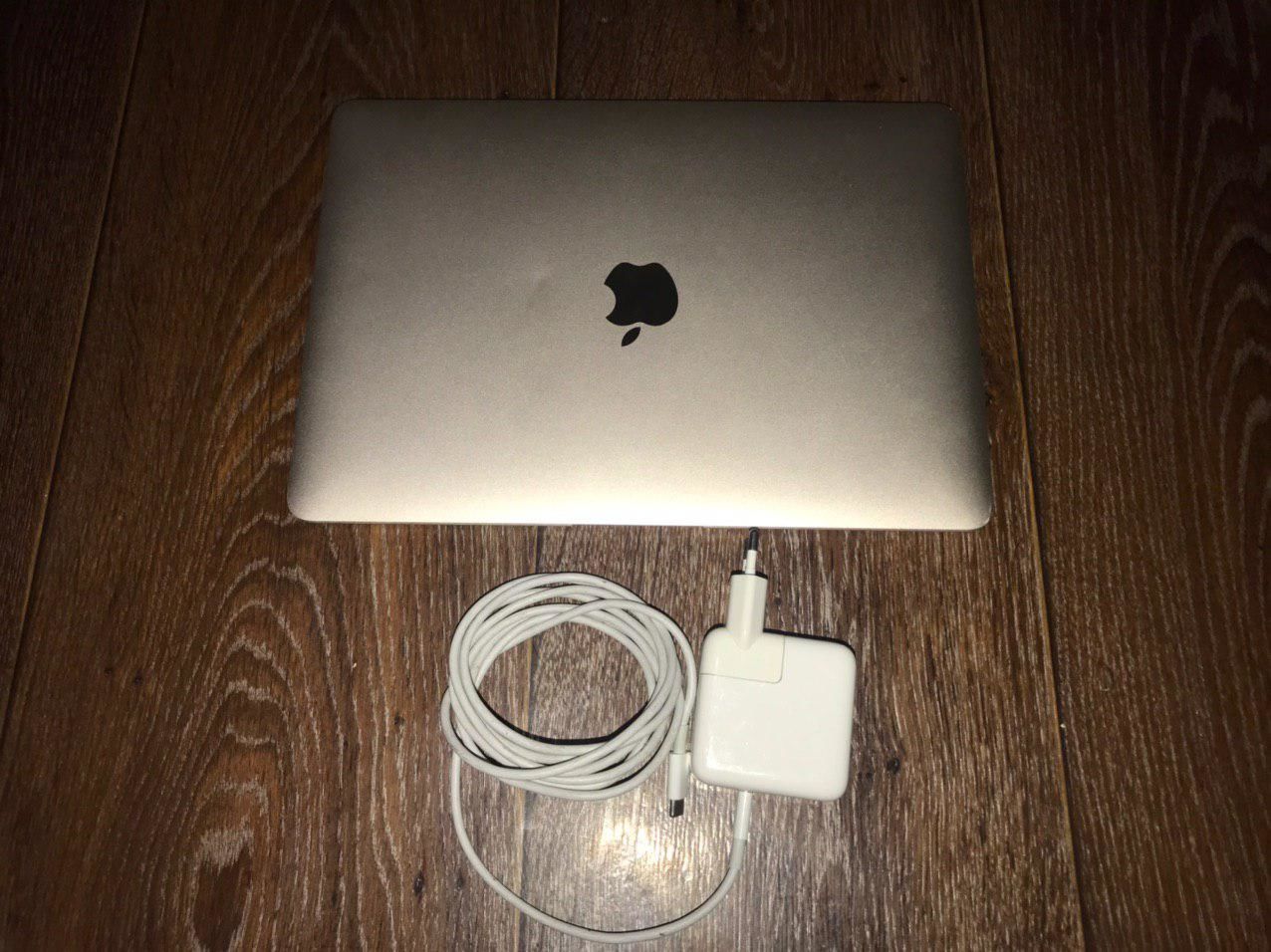 Ноутбук Apple Macbook 12" 2016 Gold, 8 GB, Intel HD 1,5 GB, 250 GB