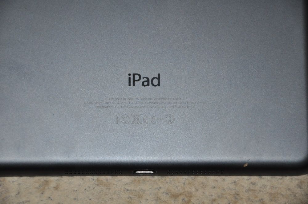 iPad mini 32 GB (Wi-Fi + Cellular)