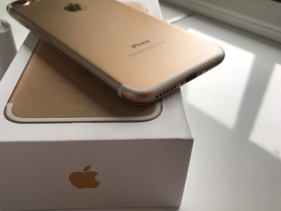 iPhone 7 32GB Gold Neverlock Stan: 10/10