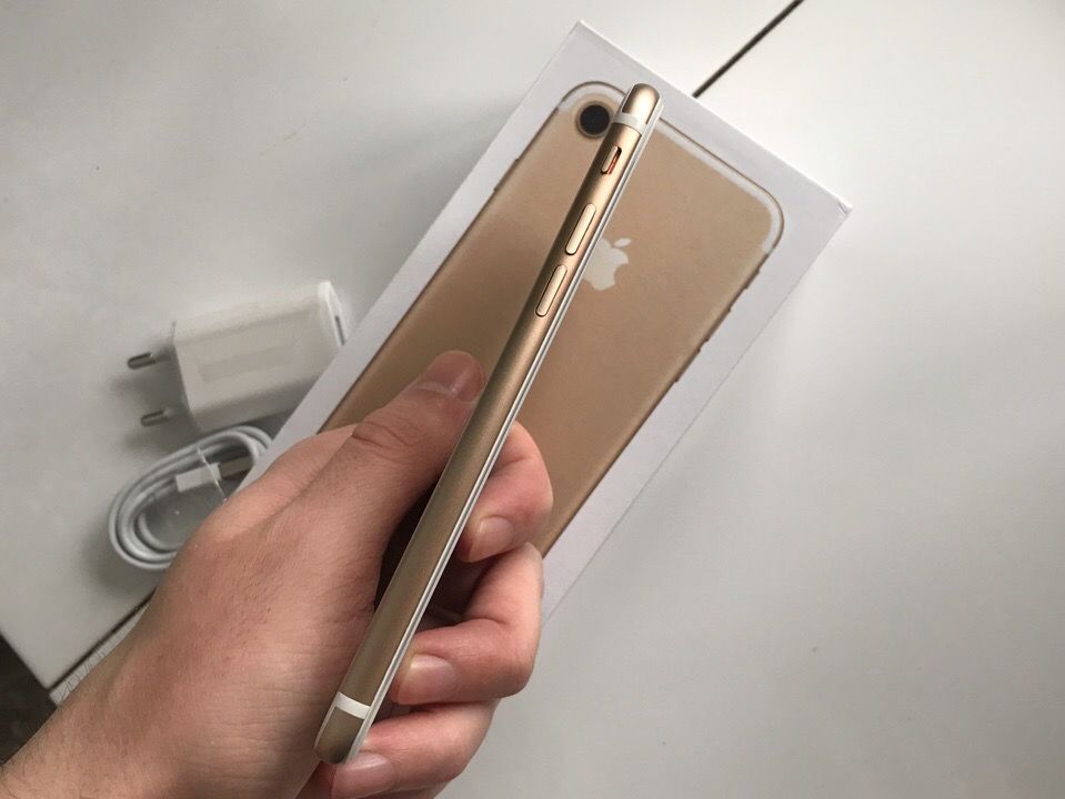 iPhone 7 32GB Gold Neverlock Stan: 10/10