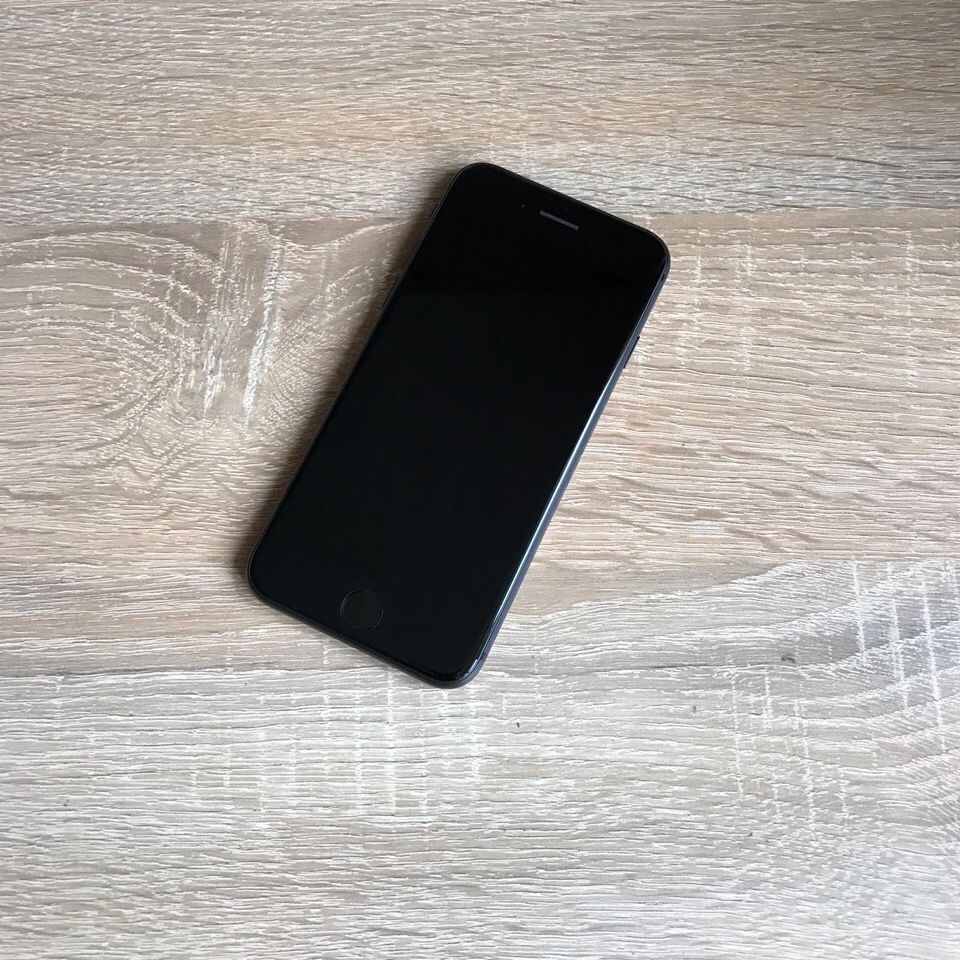iPhone 8 64Gb Space Gray neverlock 
