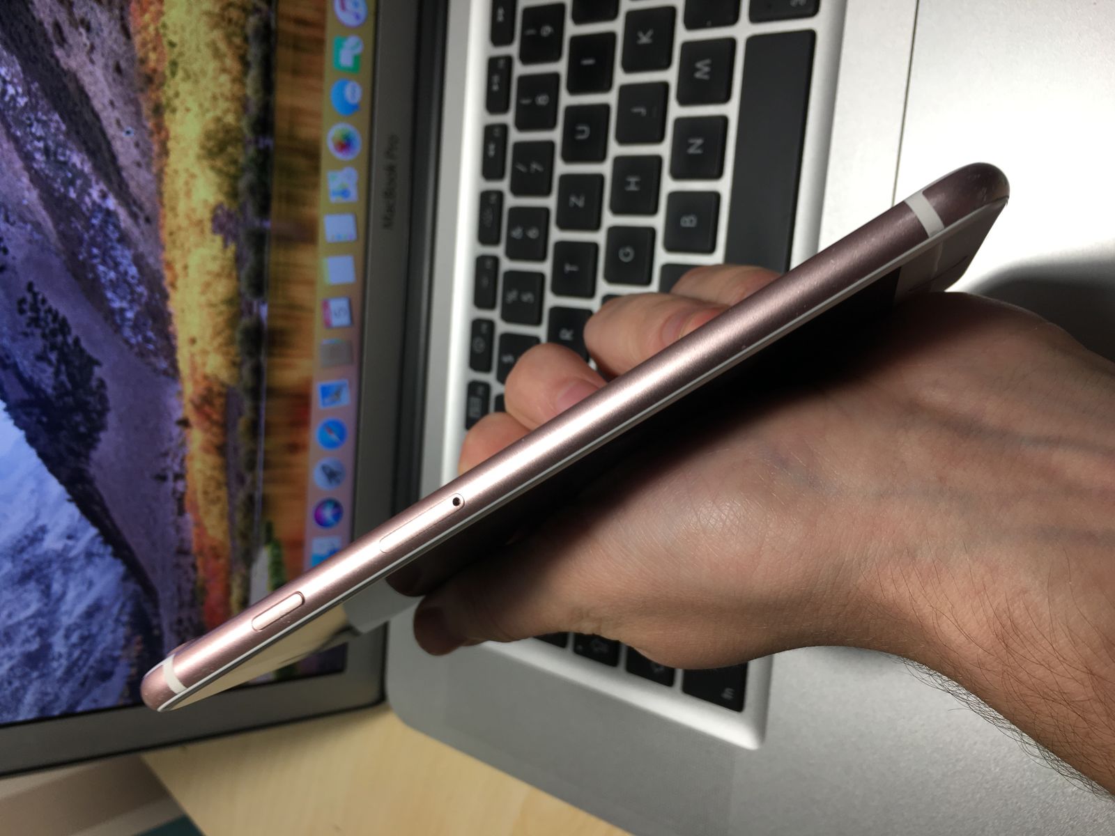 iPhone 7PLUS 128GB Rose Neverlock Гарний стан!