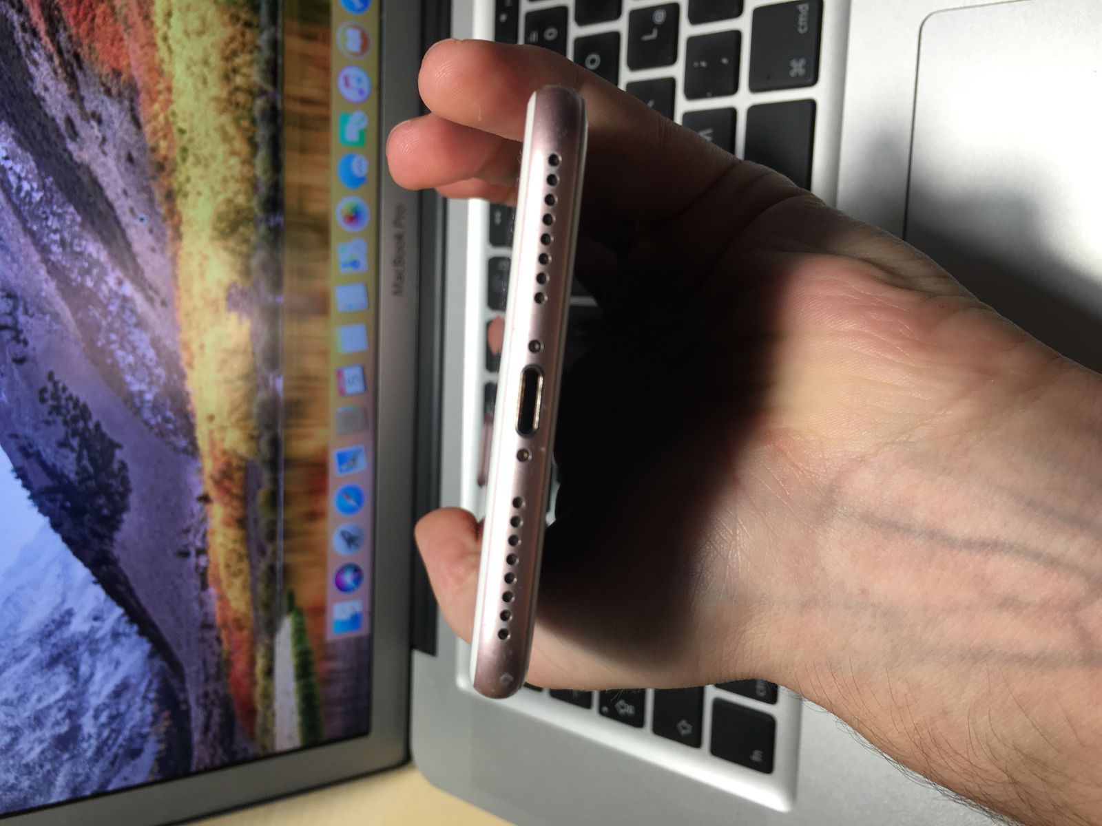 iPhone 7PLUS 128GB Rose Neverlock Гарний стан!