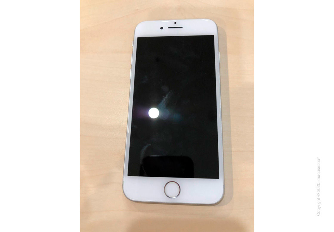 Apple iPhone 7 32GB, Silver Б/У