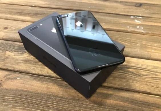 Iphone 8 Plus 64 GB Space Gray Neverlock Новый
