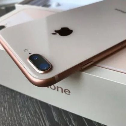 Iphone 8 Plus 64 GB Gold Neverlock Новый