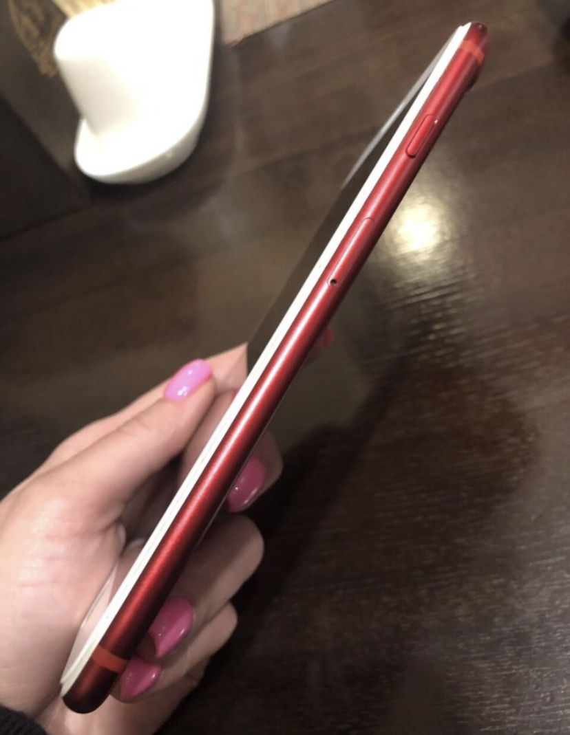 iPhone 7+ Red