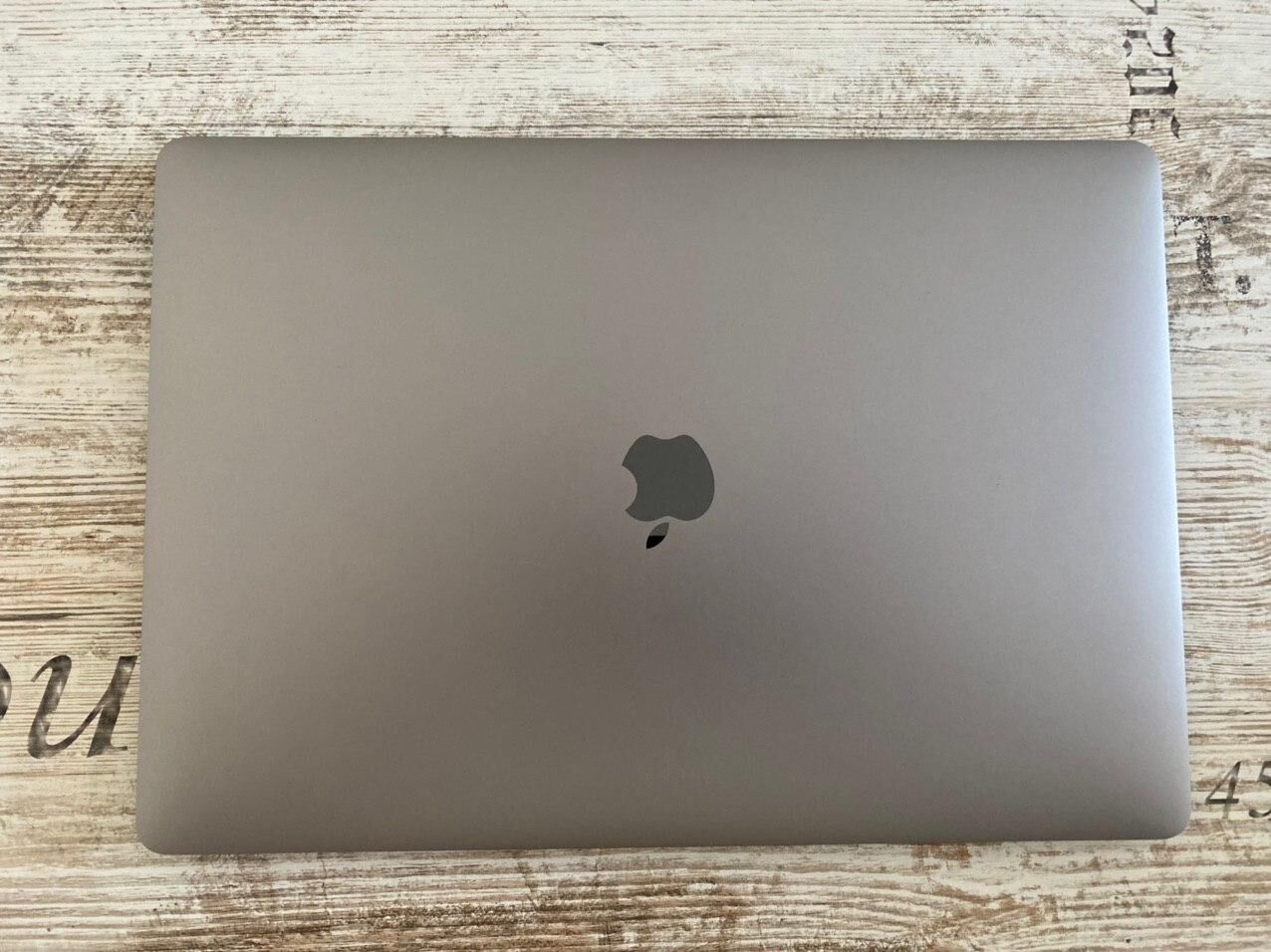 MacBook Pro 15 2017 MPTT2