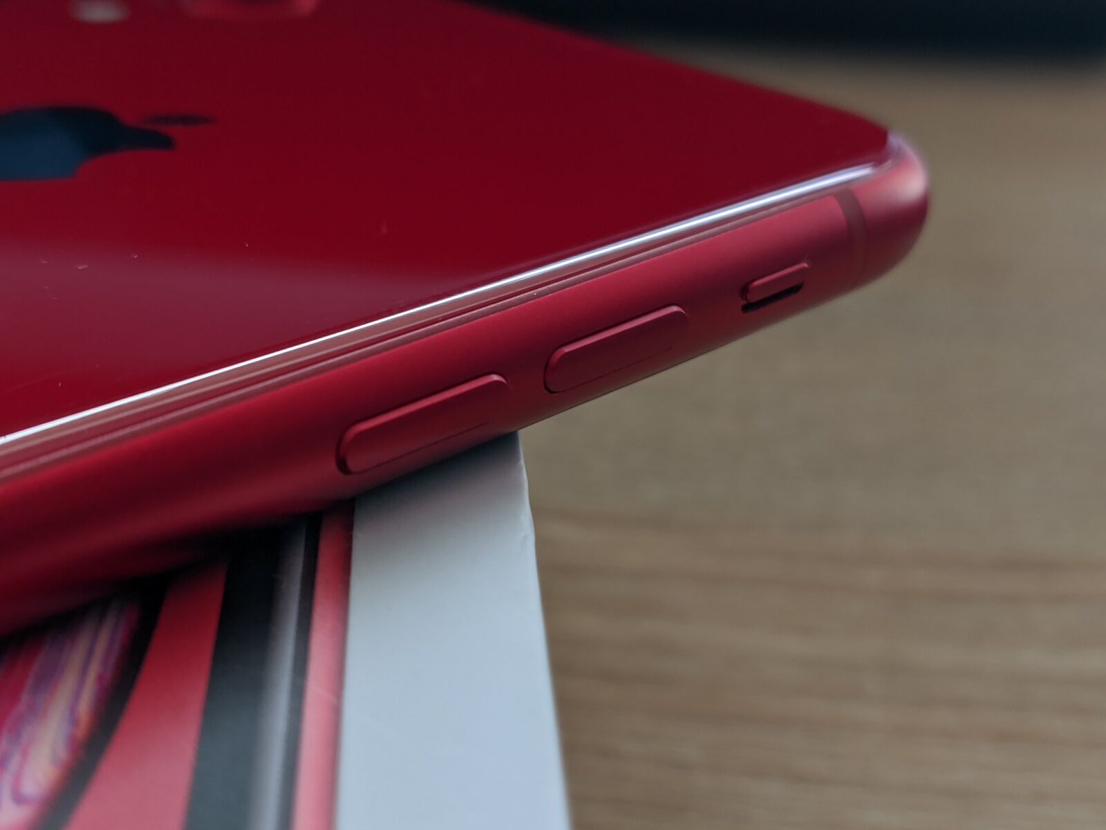 Продам iPhone Xr 64GB Product Red