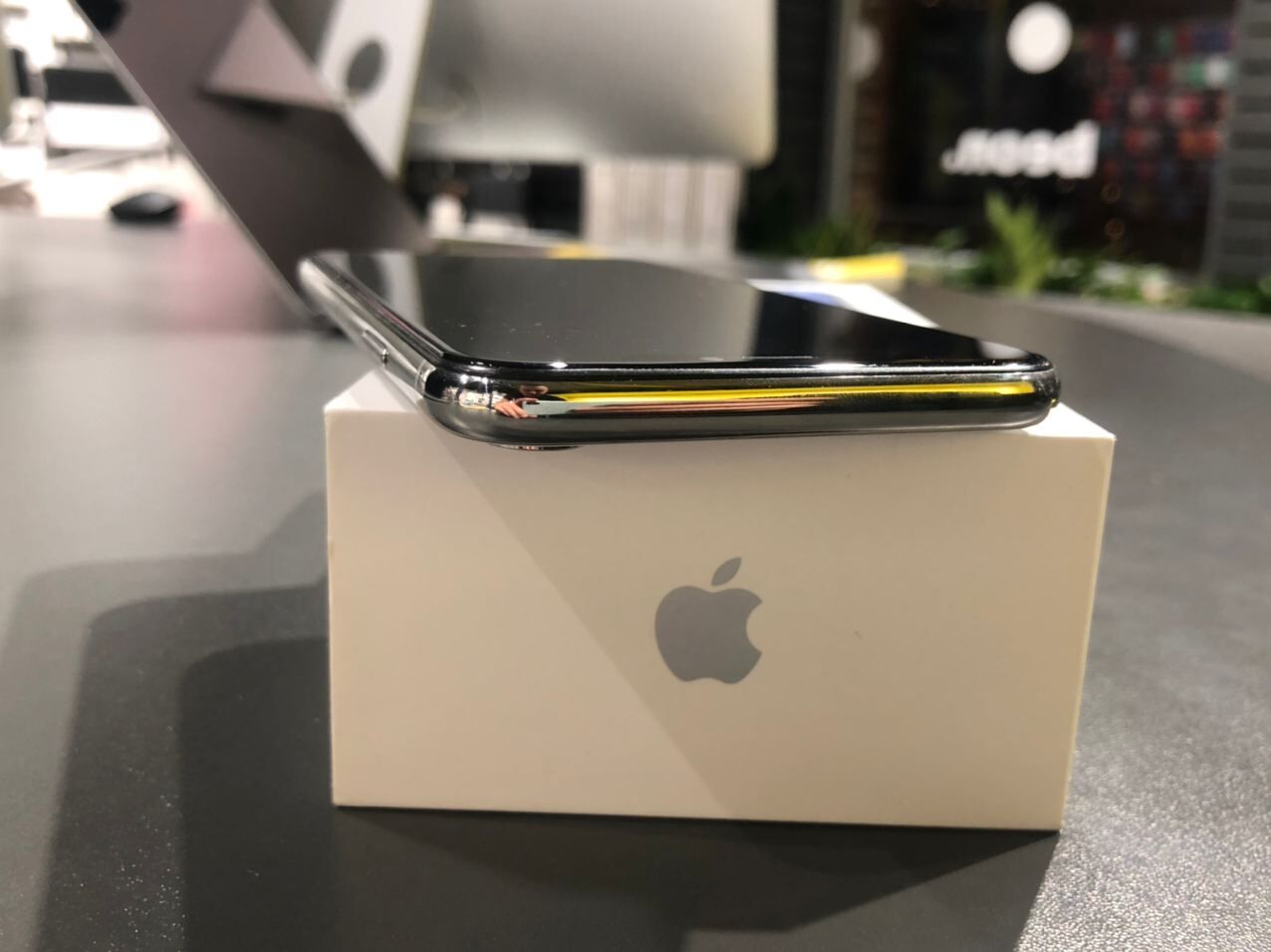 Apple iPhone X 256Gb Silver з Коробкою