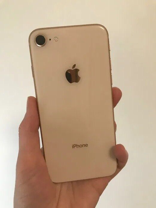 iPhone 8 64GB Gold