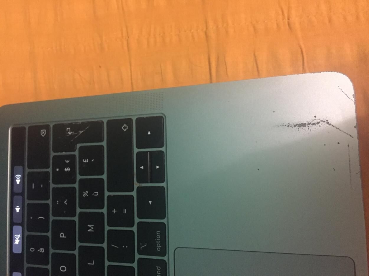 Продам MacBook pro 2018 13 inch 512gb