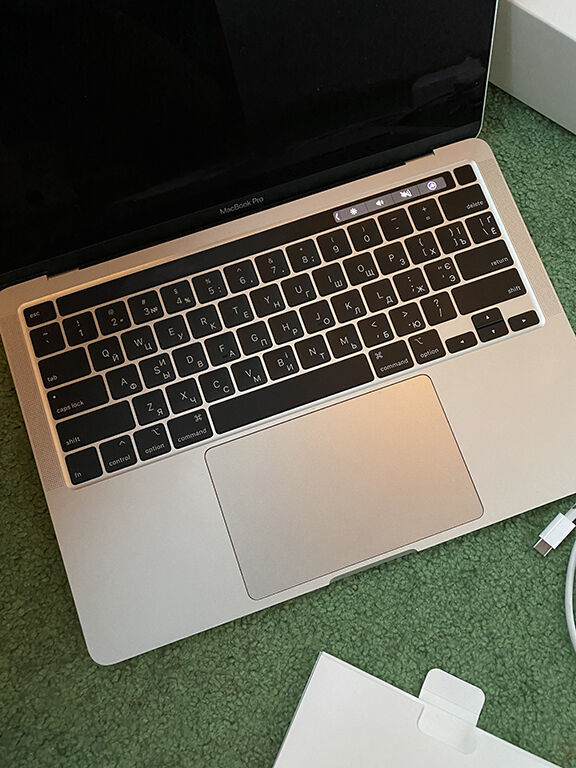 Macbook 13 2020 / 16 Gb / 512 Gb